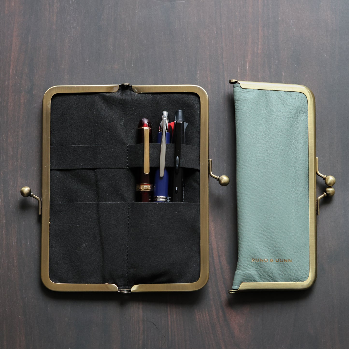 Soft to the touch. RUNO & DUNN clasp pen case