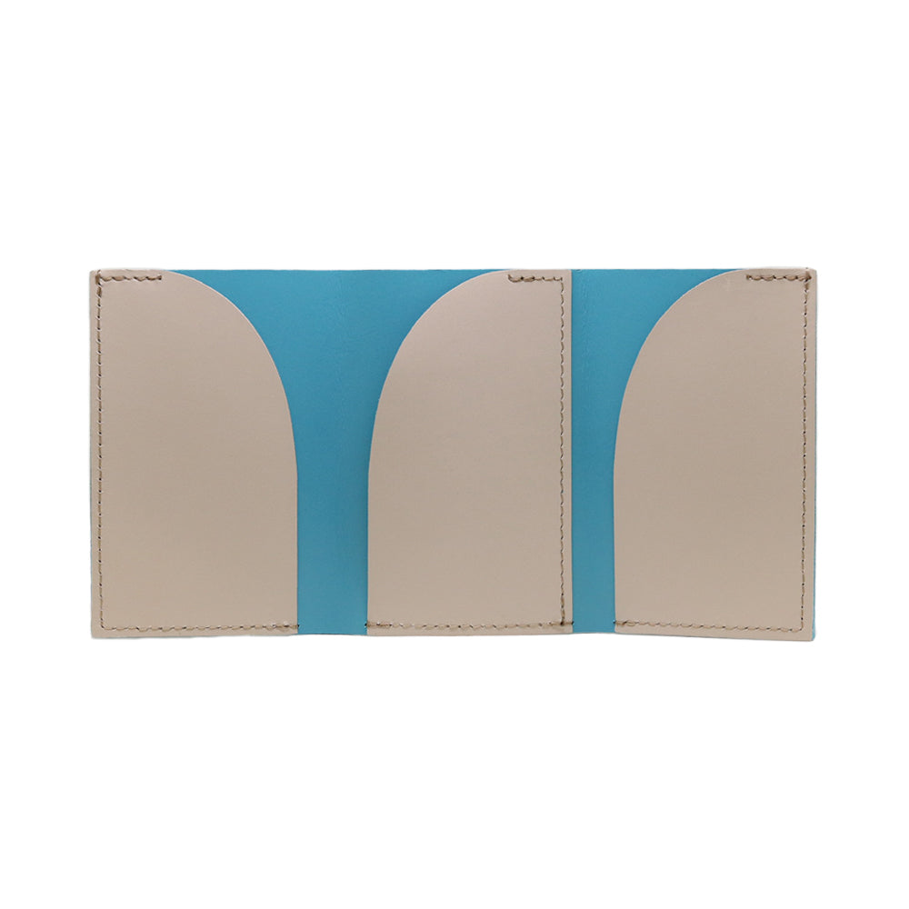 シンプルで使いやすい、三つ折りで極小サイズの財布。dünn 3wings wallet