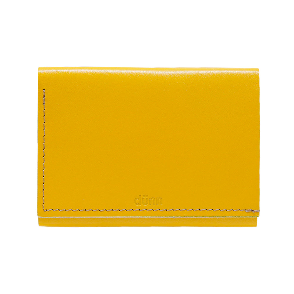 シンプルで使いやすい、三つ折りで極小サイズの財布。dünn 3wings wallet