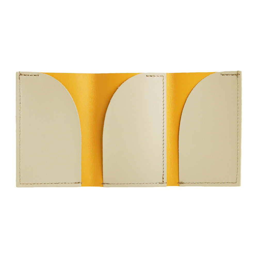 シンプルで使いやすい、三つ折りで極小サイズの財布。dünn 3wings wallet