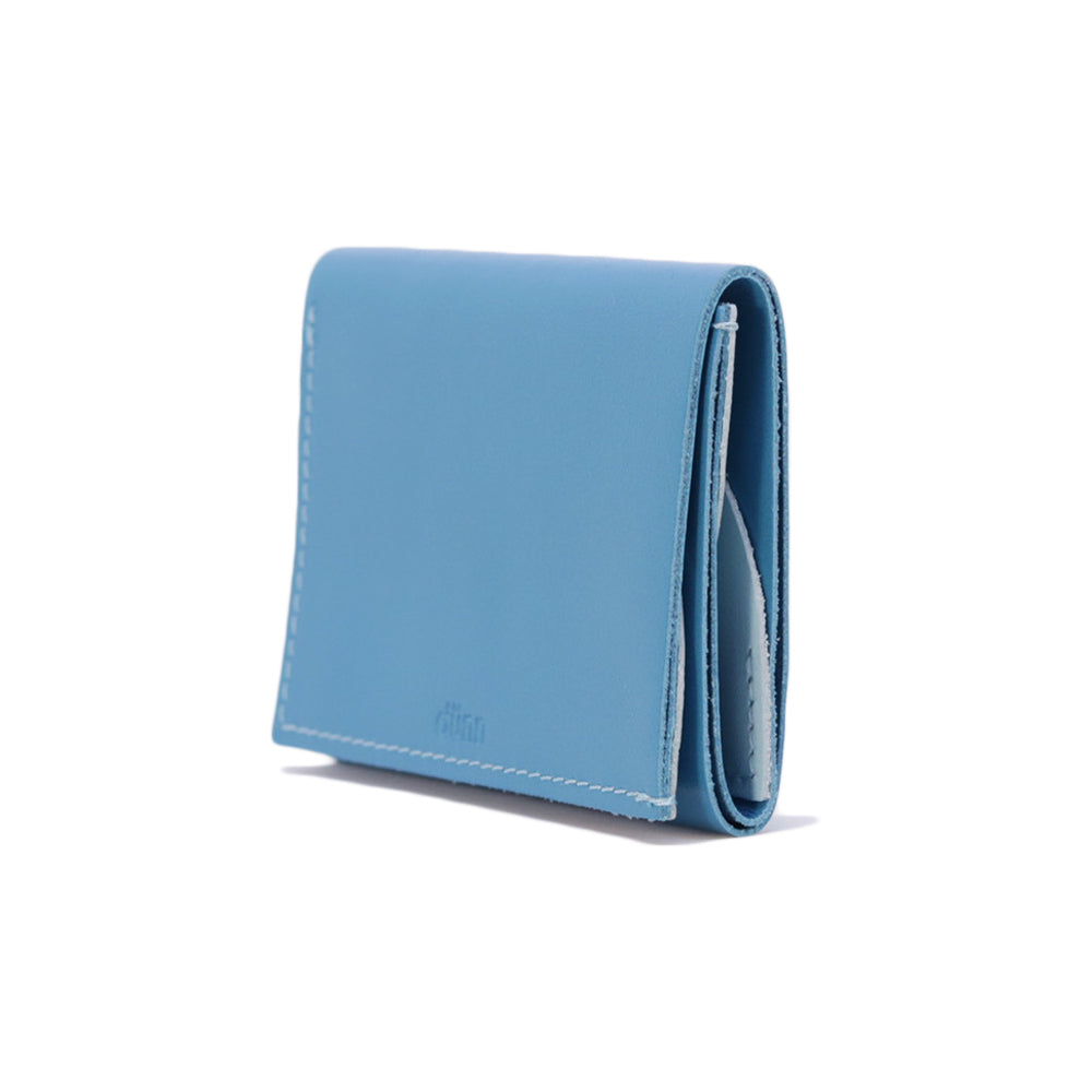 シンプルで使いやすい、三つ折りで極小サイズの財布。dünn 3wings wallet