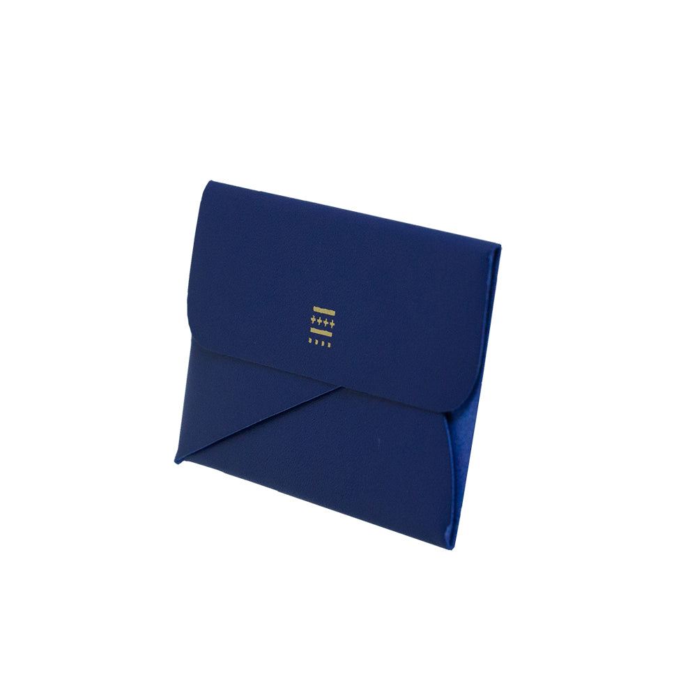 MUZOSA CARDRIDGE: A tiny business card holder that's almost the size of a business card