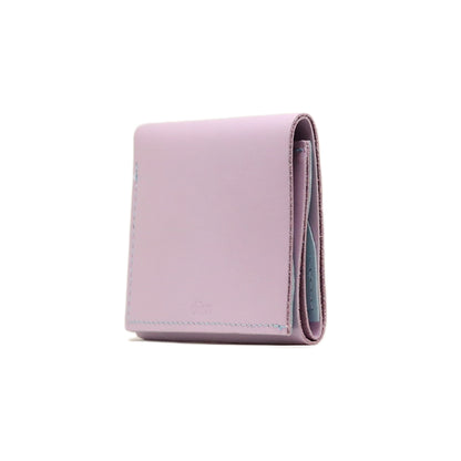 シンプルで使いやすい、三つ折りで極小サイズの財布。dünn 3wings wallet
