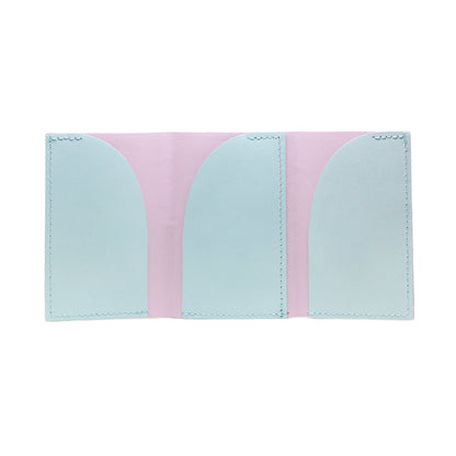 シンプルで使いやすい、三つ折りで極小サイズの財布。dünn 3wings wallet