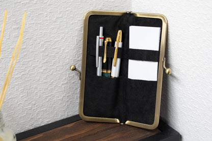 Soft to the touch. RUNO &amp; DUNN clasp pen case